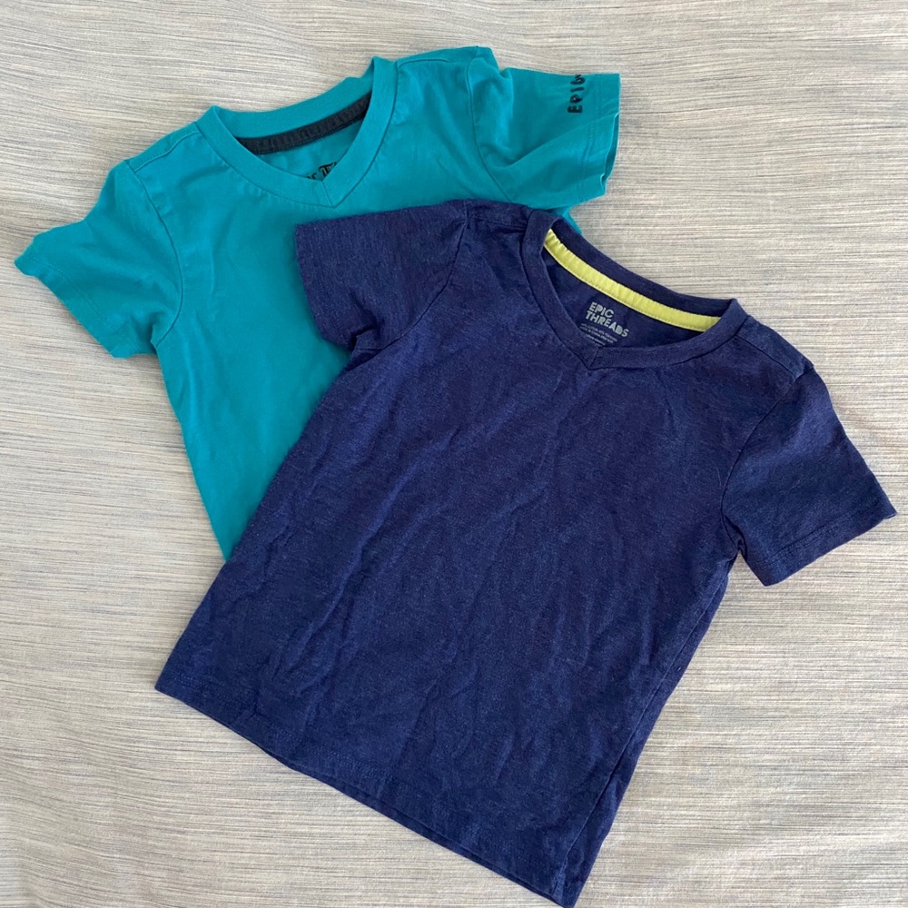2 EUC Epic Threads Shirts